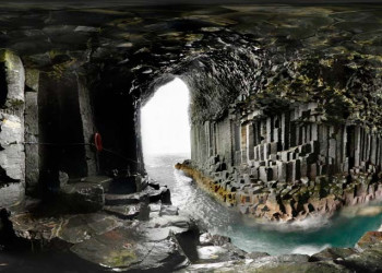 Фингалова пещера (Fingal’s Cave) на островке Стаффа в Шотландии – фотографии Великобритании