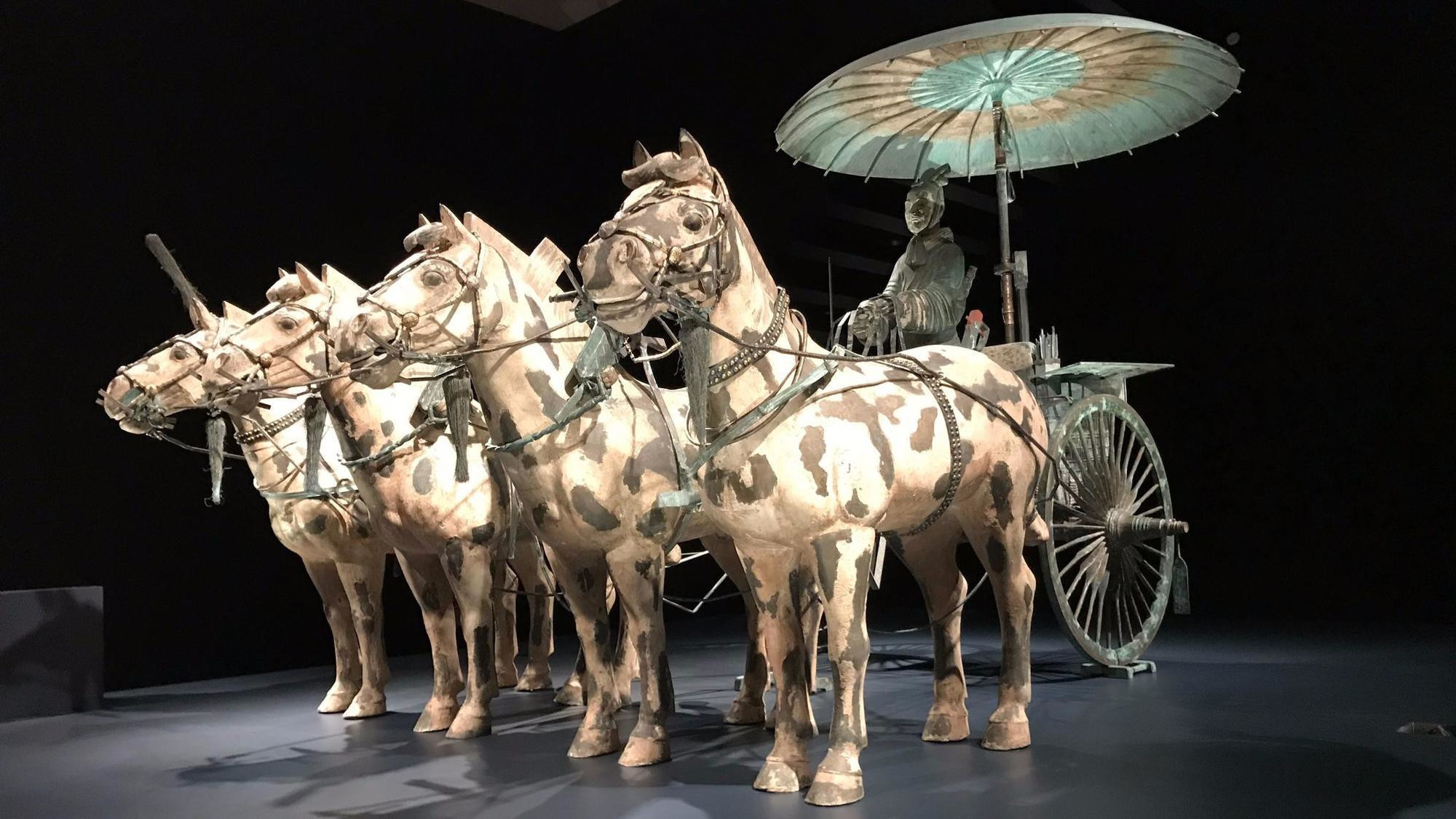 Туристическая площадка Терракотовая армия, Сиань, Китай – фотографии Китая