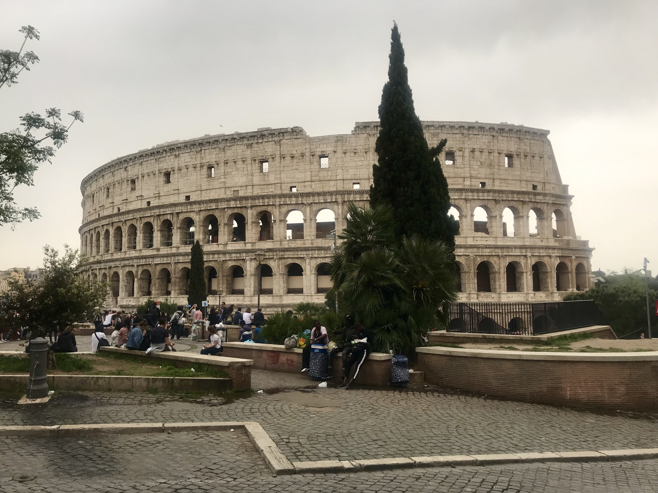 Строительство Колизея (Coliseum) в Италии длилось около 11 лет – фотографии Италии