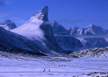 Гора Тор (Mount Thor), Канада – фотографии Канады
