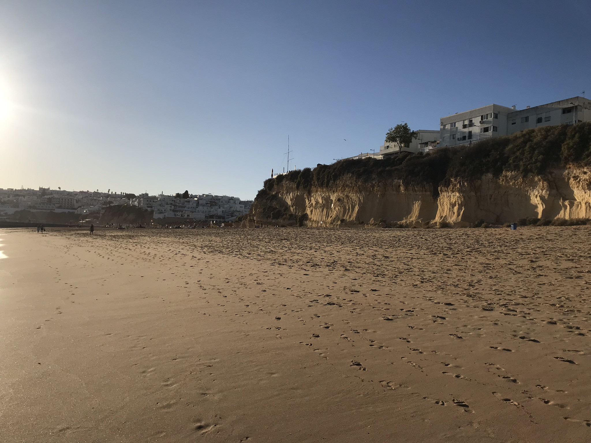 Широкие пляжи Албуфейры, Португалия – фотографии Португалии