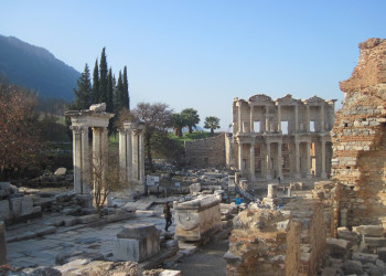 Древний археологический комплекс город Эфес (Efes) в Турции – фотографии Турции