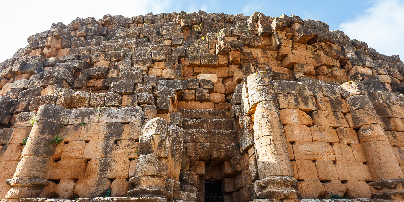 Гробница Юбы II. Типаса. Алжир – фотографии Алжира