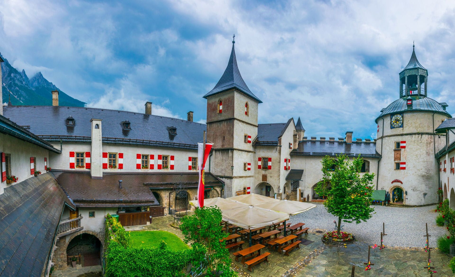 Замок Хоэнверфен 9 – фотографии Австрии