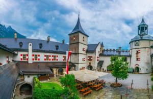 Замок Хоэнверфен 9 – фотографии Австрии