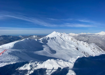 Снежные горы. Роза хутор. Сочи – фотографии России