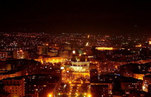 Ночные огни Армавира. Армения. – фотографии Армении