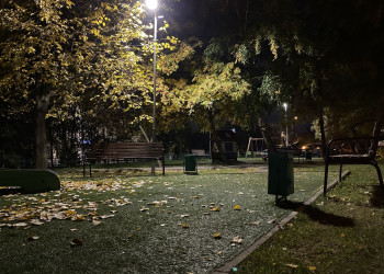 Осенний двор в Москворечье-Сабурово – фотографии России