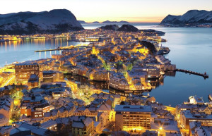 Вечерний Олесунн (Ålesund), Норвегия – фотографии Норвегии
