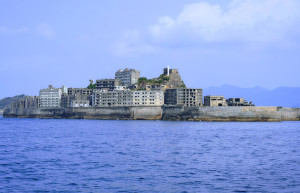 Остров Гункандзима в форме крейсера, Япония, Нагасаки – фотографии Японии