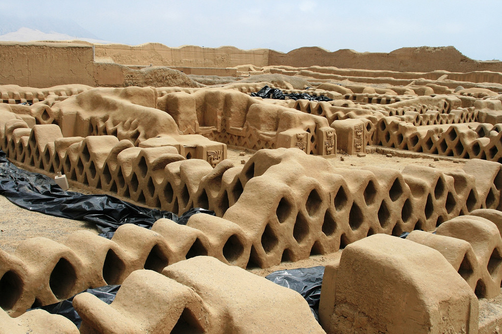 Руины Чан-Чан (Chan Chan) возле Трухильо – фотографии Перу