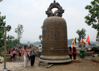 Огромный колокол – фотографии Вьетнама