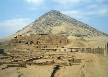 Храм Луны (Huaca de la Luna) – фотографии Перу