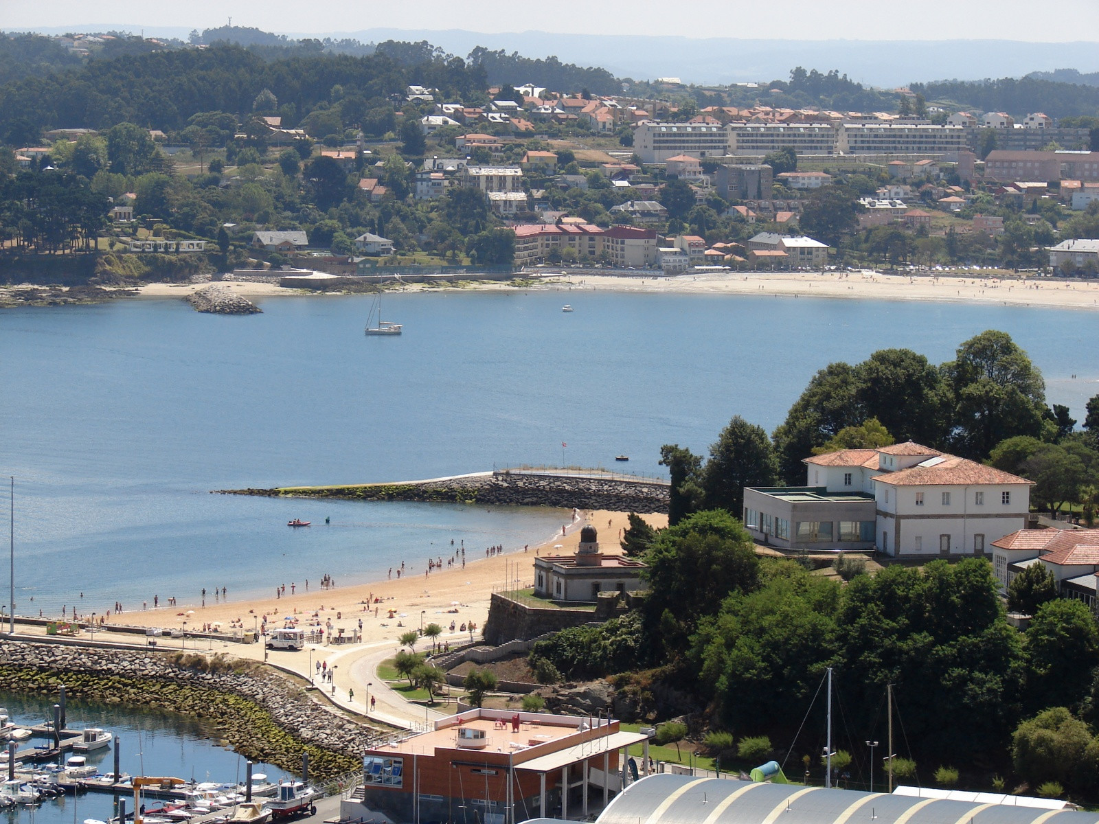 Пляж Оса (Oza) в Ла-Корунья – фотографии Испании