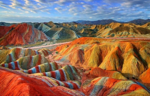 Цветные скалы Чжанъе Данься, Чжанъе, Китай – фотографии Китая