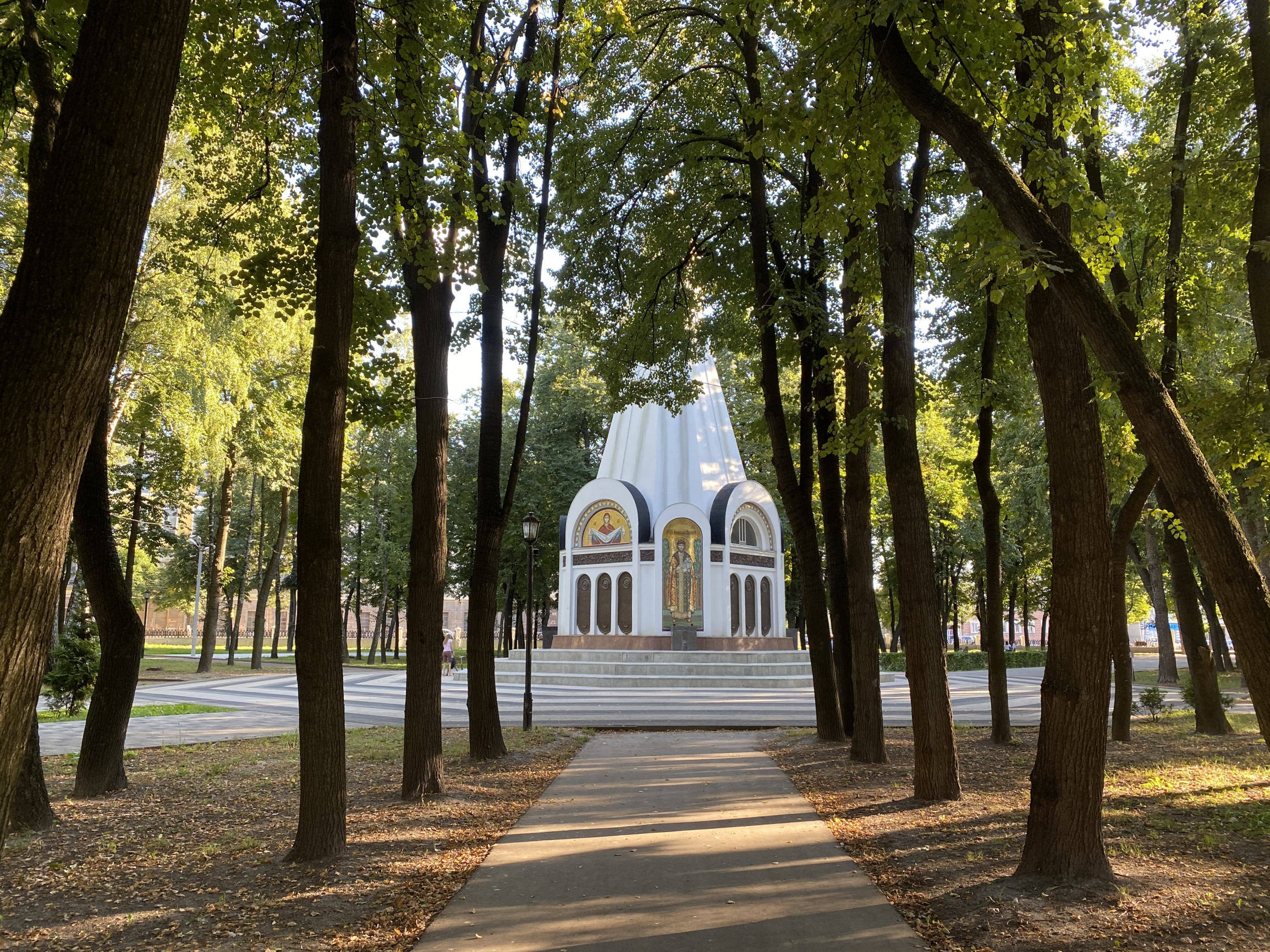 Парк у Кремля в городе Рязань – фотографии России