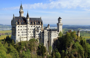 Замок Нойшванштайн (Neuschwanstein Castle), юго-восток Баварии, Германия – фотографии Германии