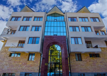 Отель в Арзни. Армения. – фотографии Армении