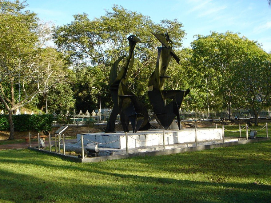 Парк Персиаран-Дамуан (Persiaran Damuan) – фотографии Брунея