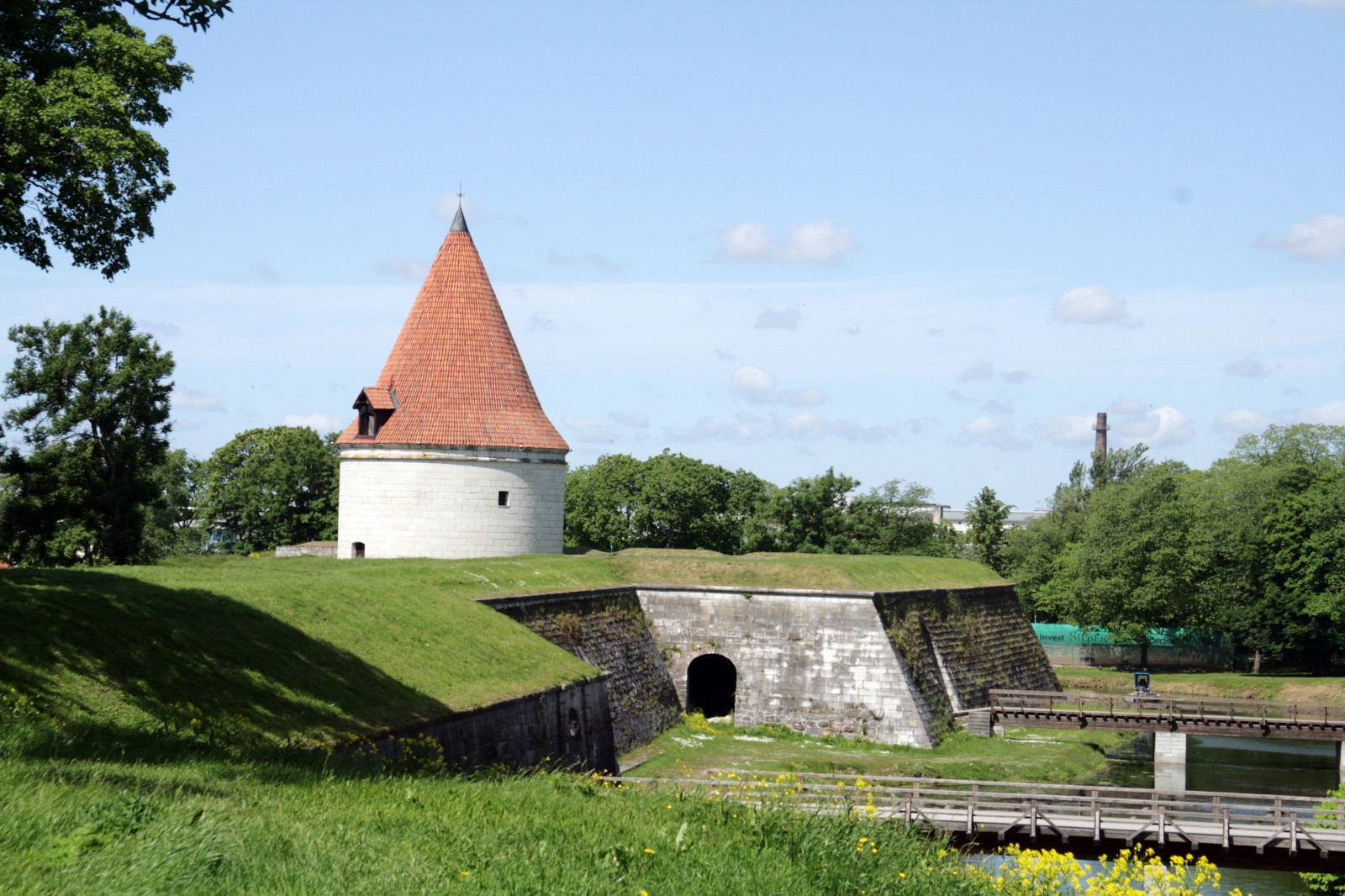 Епископский замок в Курессааре на острове Сааремаа – фотографии Эстонии