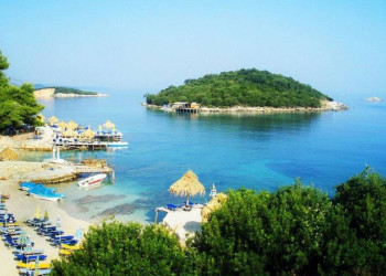 Остров в море. Влёра. Албания – фотографии Албании