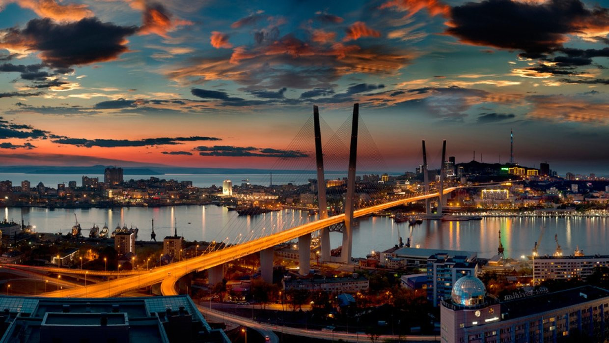 Русский мост вошёл в книгу рекордов Гинесса с самым большим в мире единым пролётом – 1104 метра – фотографии России