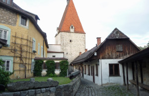 Внутренний дворик. Фрайштадт. Австрия – фотографии Австрии