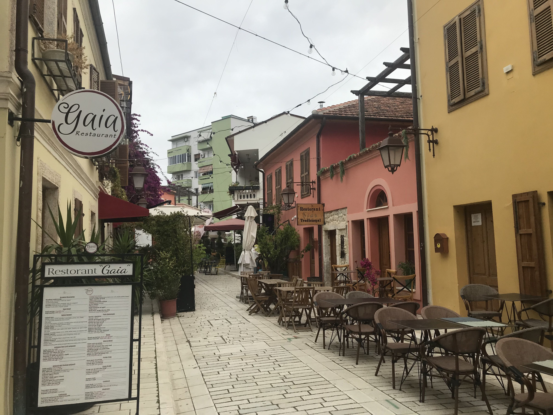 Улочки старого города – фотографии Албании