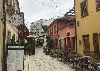 Улочки старого города – фотографии Албании