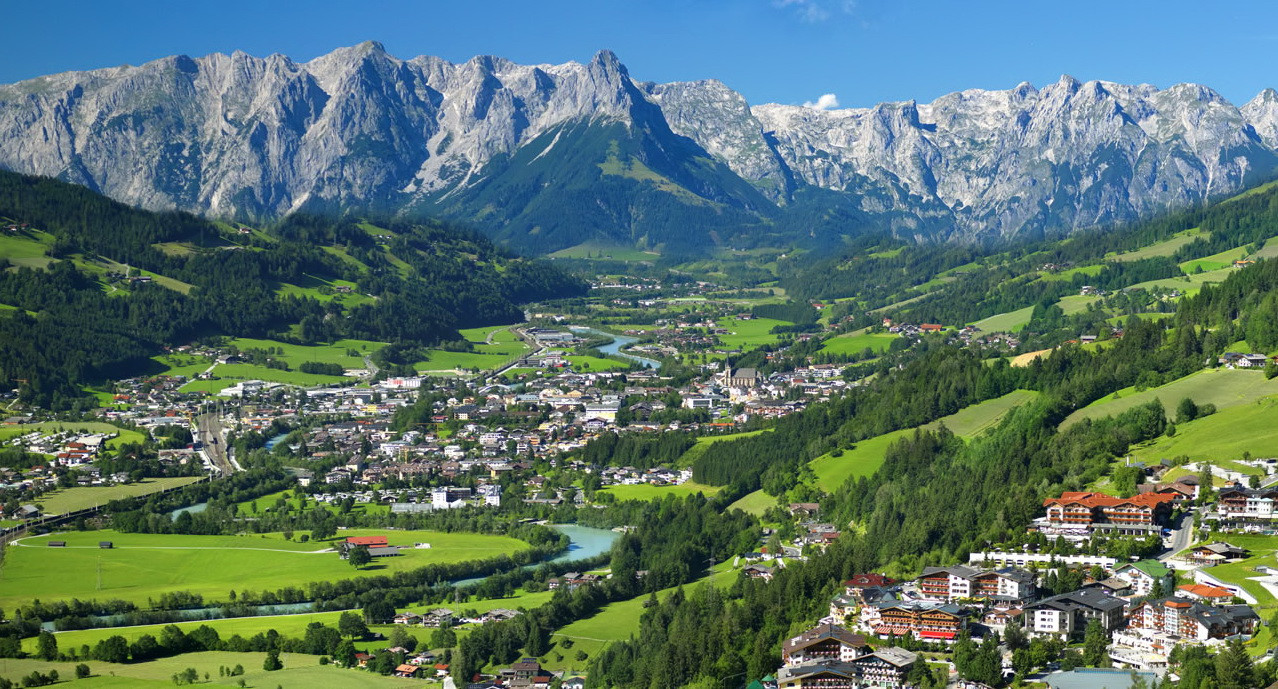 Санкт Йохан летом. Австрия – фотографии Австрии