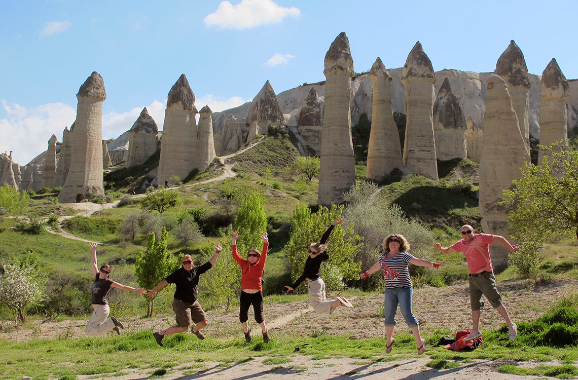 Долина любви находится в историческом регионе Турции Каппадокии – фотографии Турции