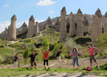 Долина любви находится в историческом регионе Турции Каппадокии – фотографии Турции