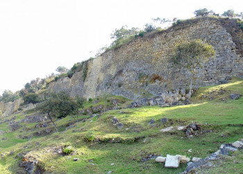 Узкий вход в Куэлап – фотографии Перу