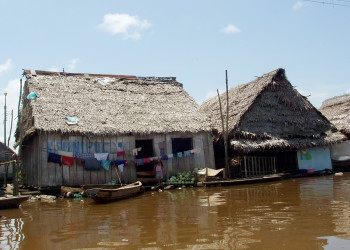 Белен – район, превращающейся в сезон дождей в деревню на воде – фотографии Перу