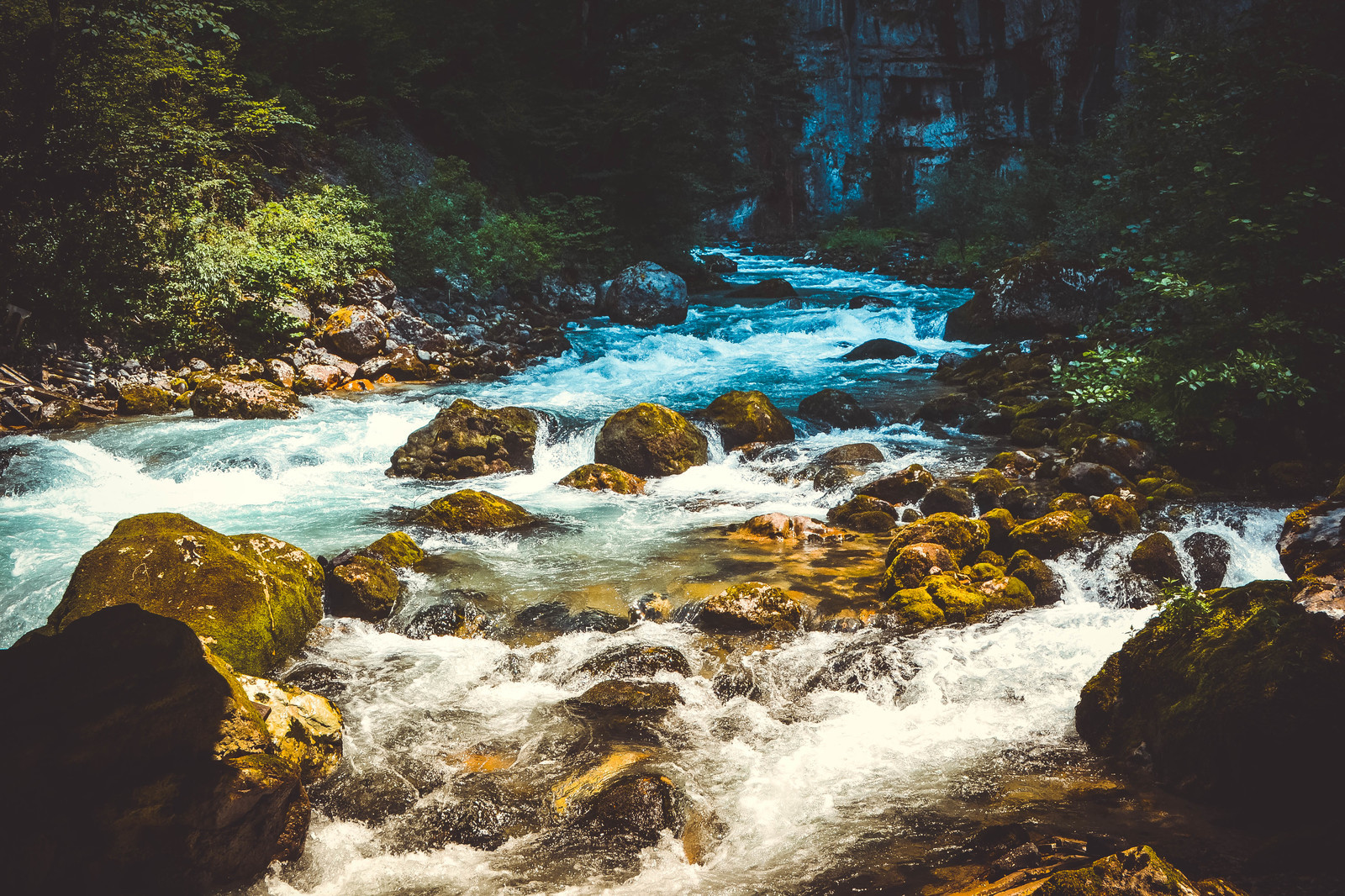 Река Юпшара в каньоне Каменный мешок. Озеро Рица – фотографии Абхазии