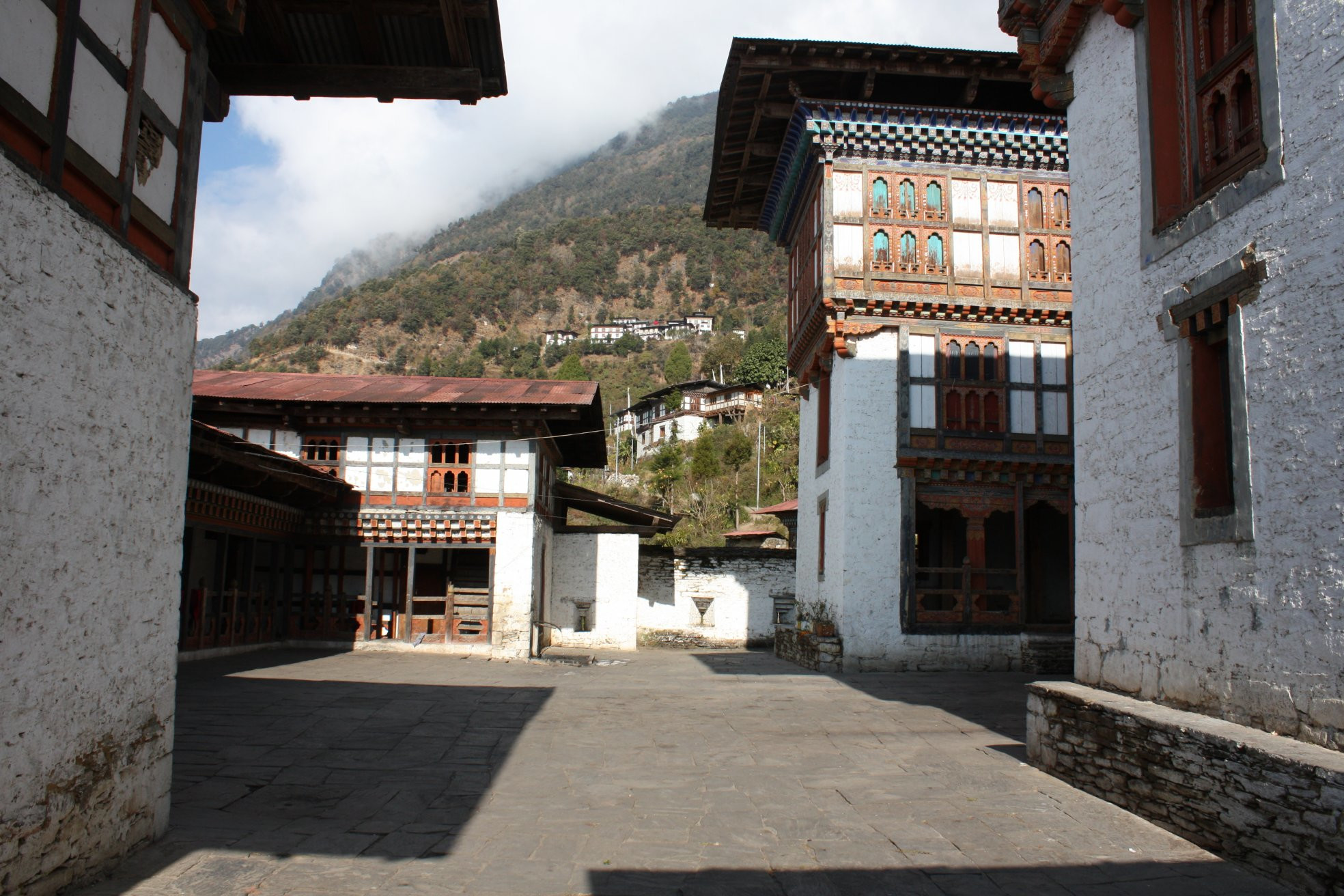 Тонгса-дзонг (Tongsa Dzong) – фотографии Бутана
