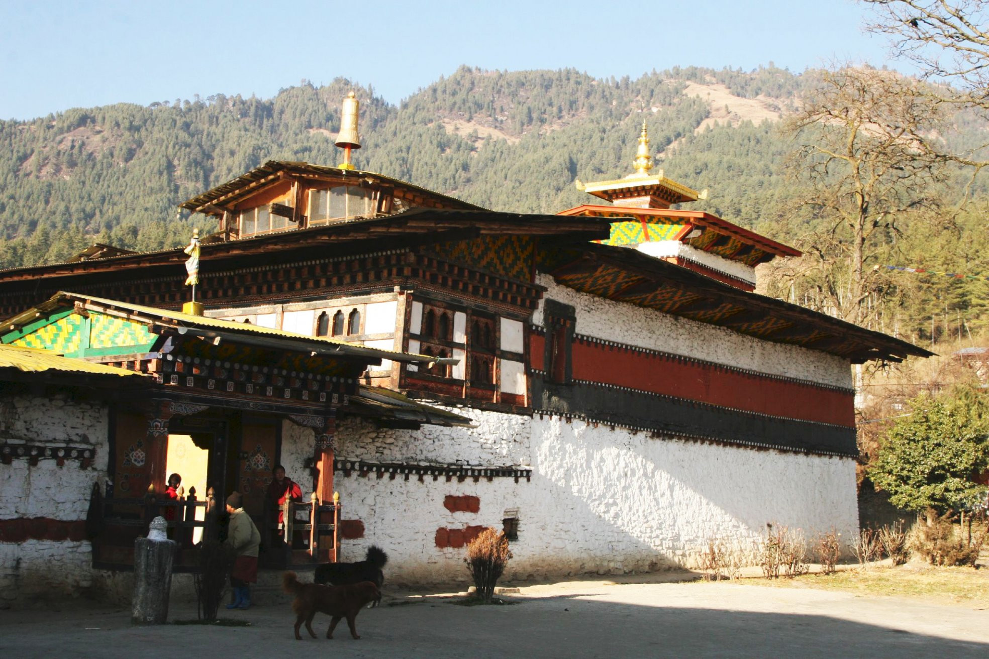 Тамшинг-лакханг (Tamshing Lhakhang) – фотографии Бутана