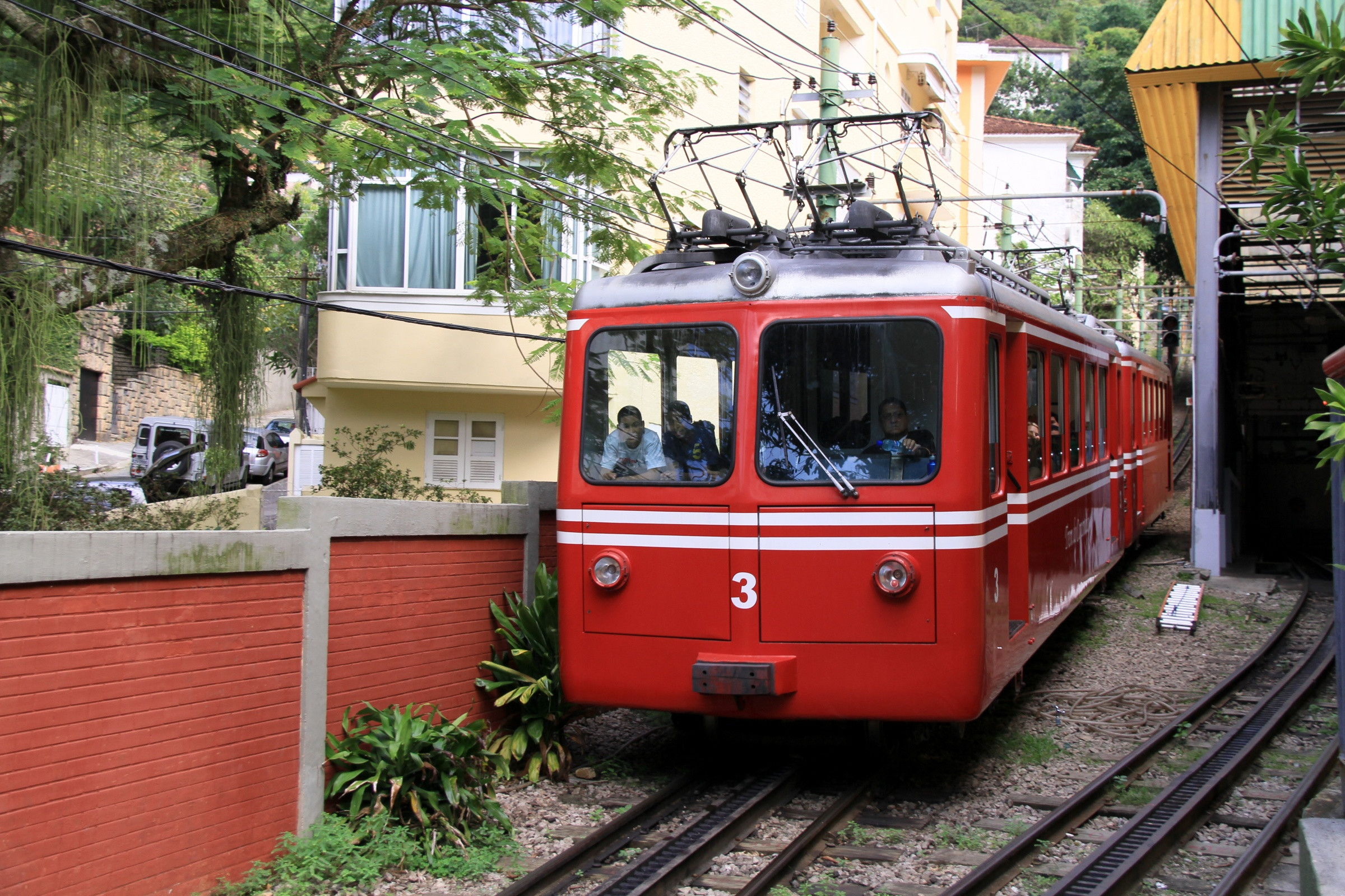 Поезд на гору Корковадо – фотографии Бразилии
