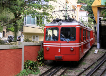 Поезд на гору Корковадо – фотографии Бразилии