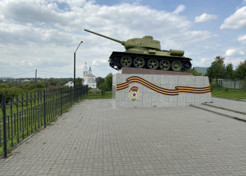 Танк в парке Победы, город Михайлов – фотографии России