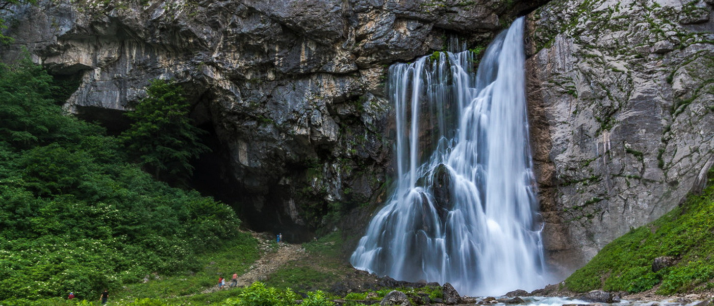 Водопад вблизи. Абхазия – фотографии Абхазии