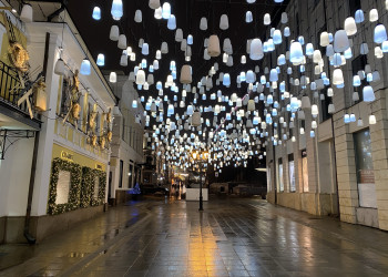 Столешников переулок в Москве, новогодняя ночь – фотографии России