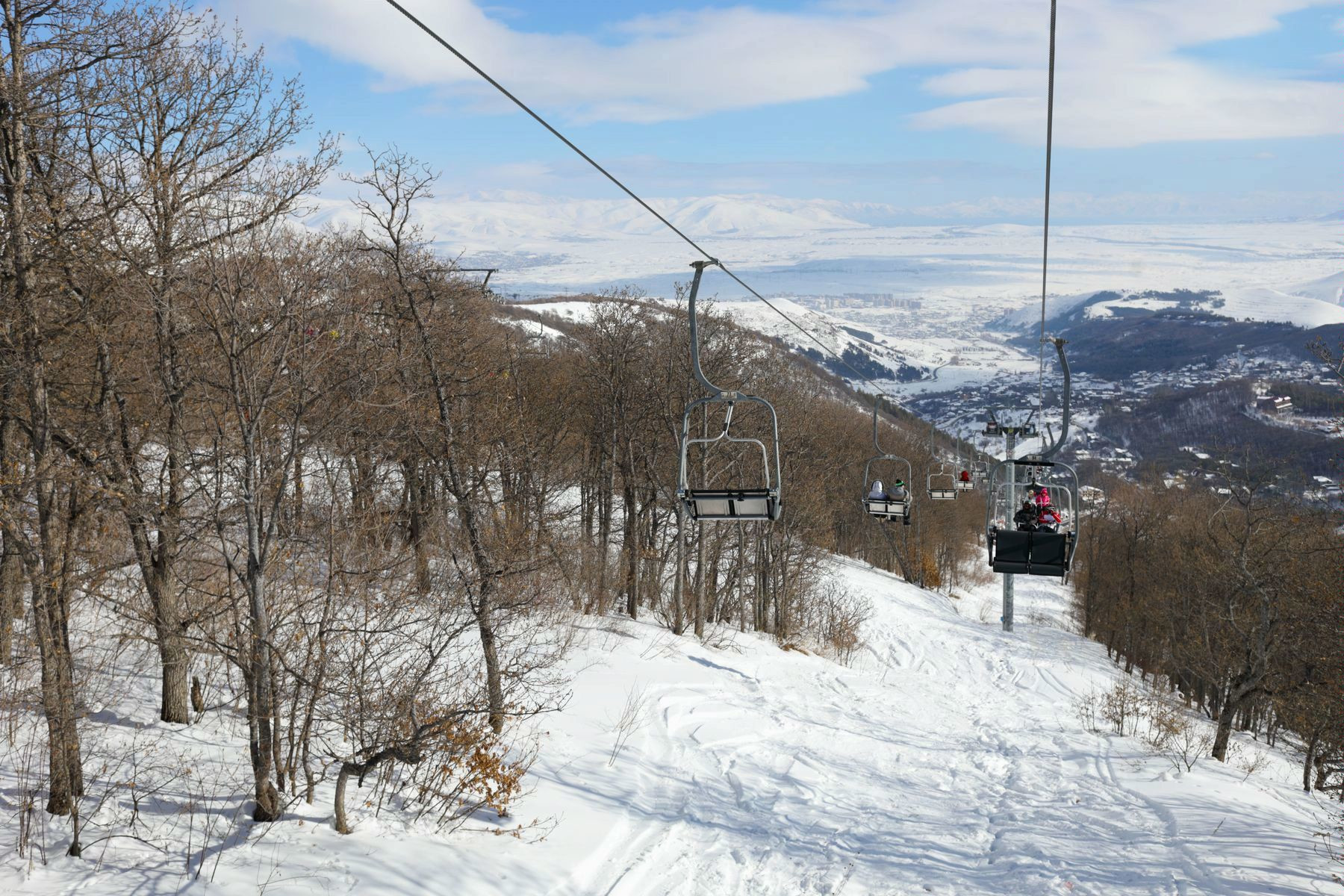 Кресельный подъемник. Цахкадзор. Армения – фотографии Армении