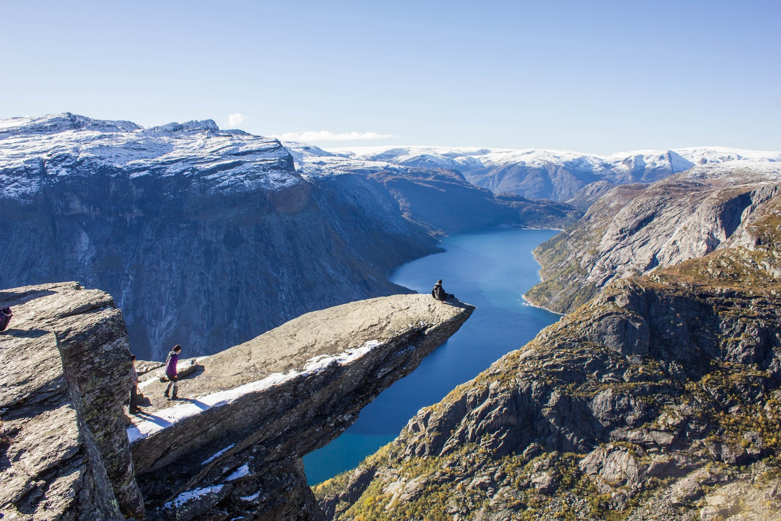 Утёс Язык Тролля (Trolltunga), Берген, Норвегия – фотографии Норвегии