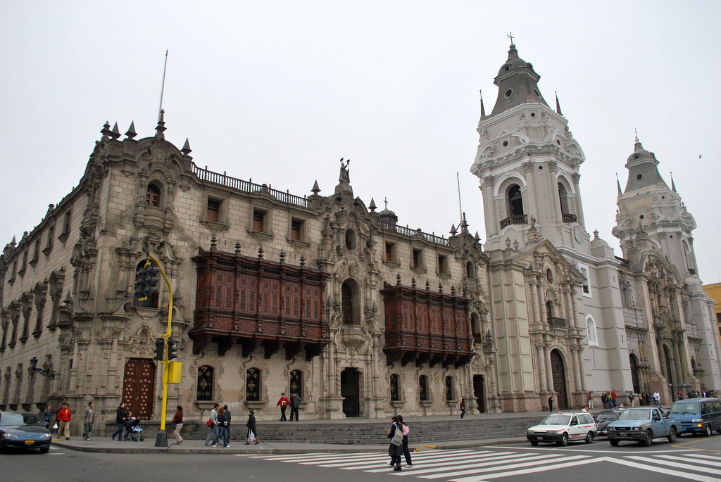 Дворец Архиепископа в Лиме – фотографии Перу
