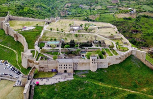 Крепость Нарын-Кала, вид с самолёта – фотографии России