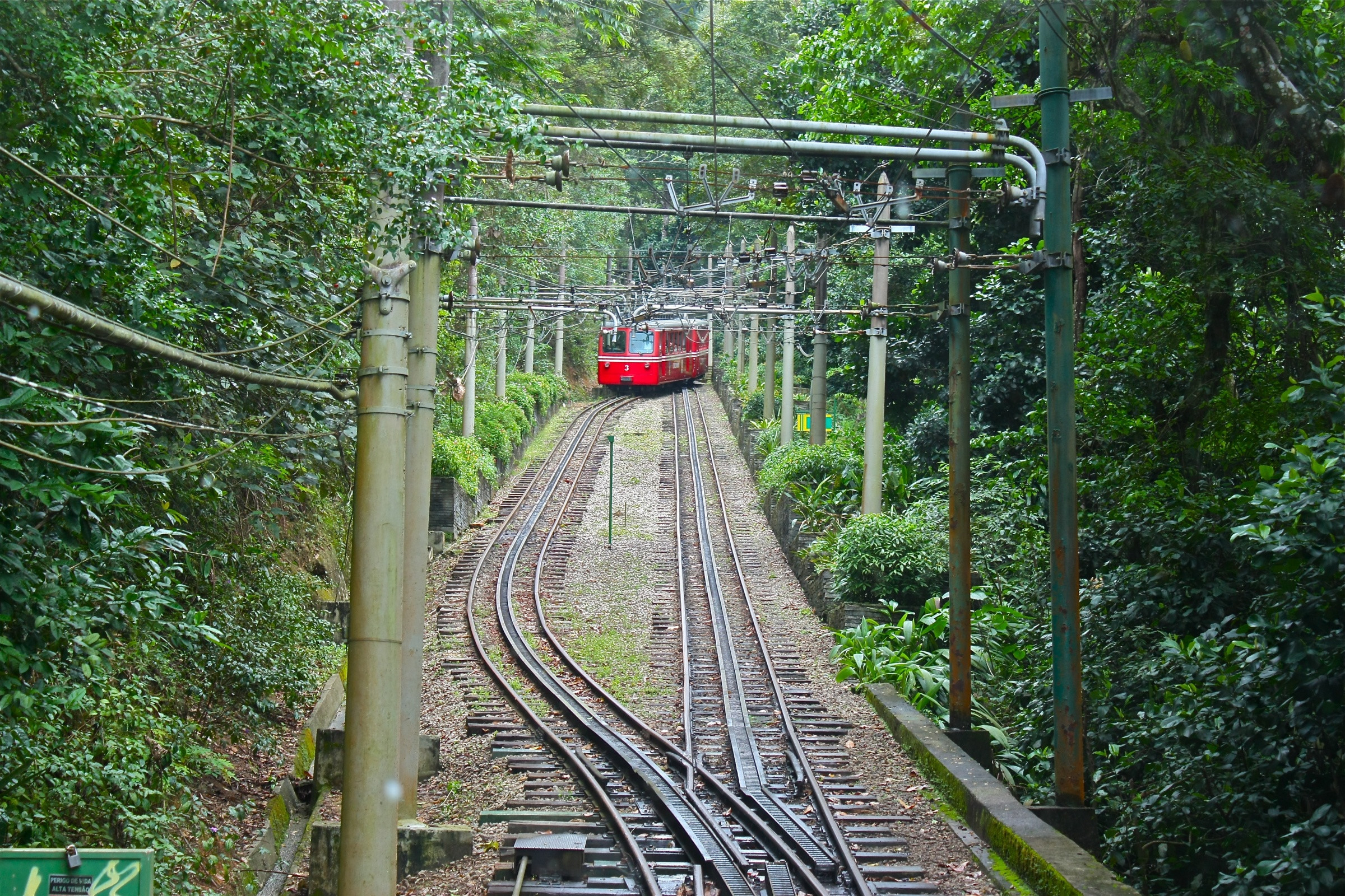 Поезд на гору Корковадо – фотографии Бразилии