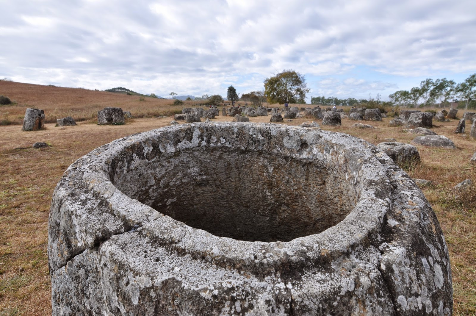 Каменный кувшин. Долина кувшинов. Лаос – фотографии Лаоса