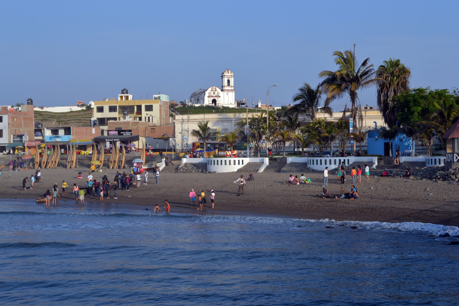 Тихоокеанское побережье Трухильо – фотографии Перу