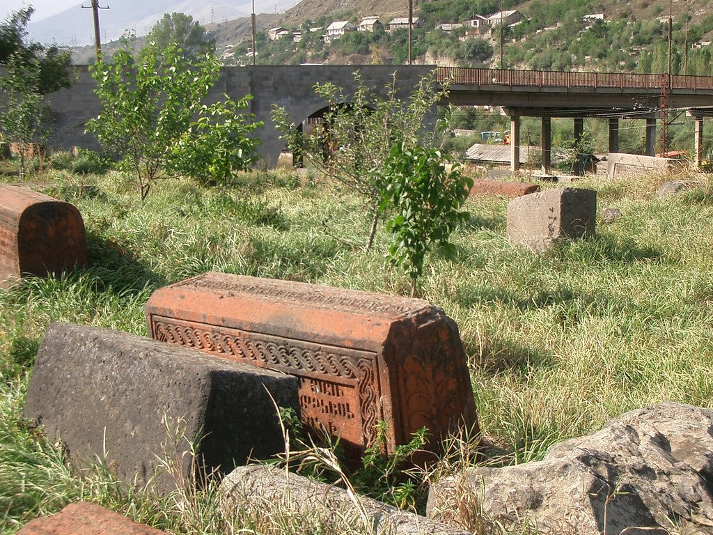 Кладбище у Чёрной Церкви – фотографии Армении